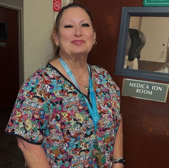 Meet your Posher, DD. - Picture 3 of 4